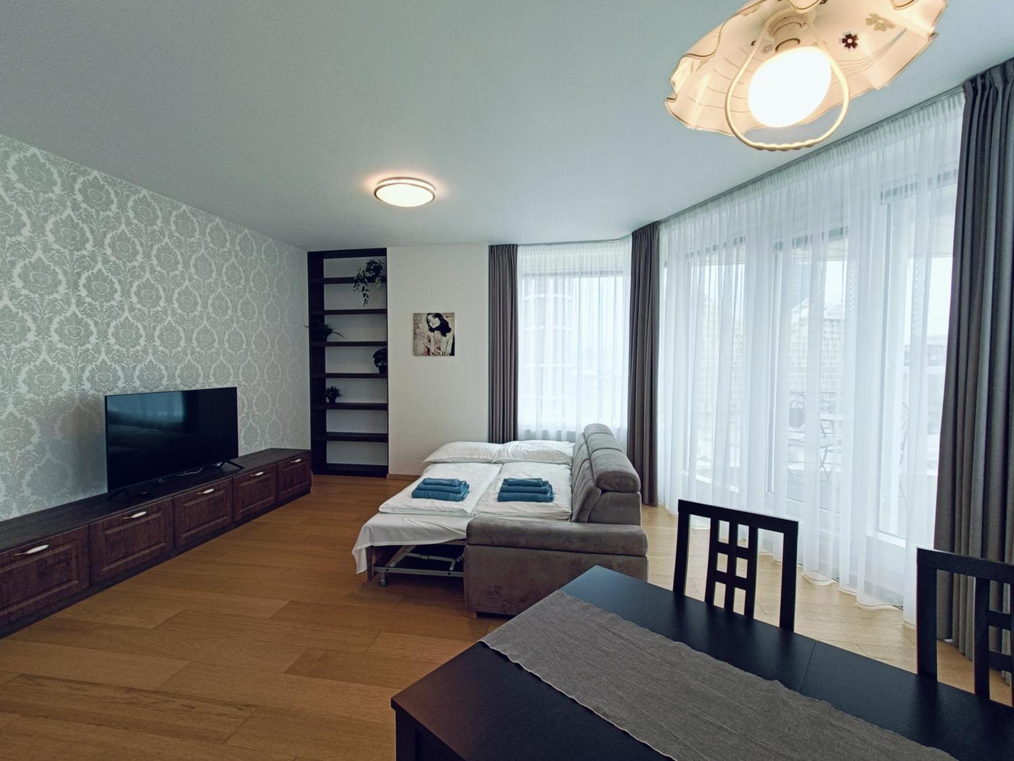 Sag Panorama City Apartment 3 Rooms Free Parking Free Wifi บราติสลาวา ภายนอก รูปภาพ
